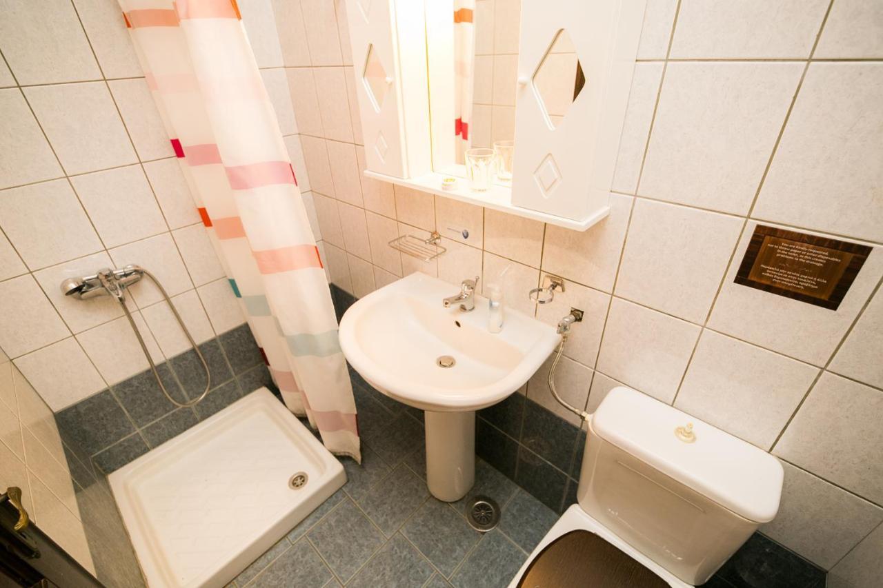 Niriides Apartment Agios Ioannis  エクステリア 写真